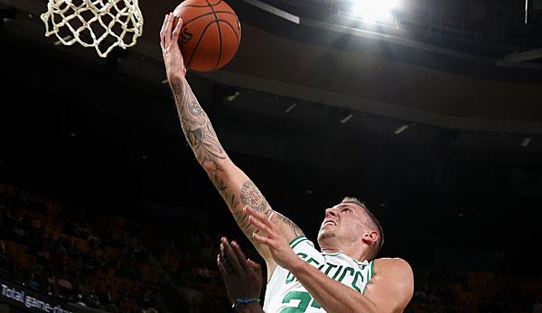 NBA: Stevens praises Theis' performance