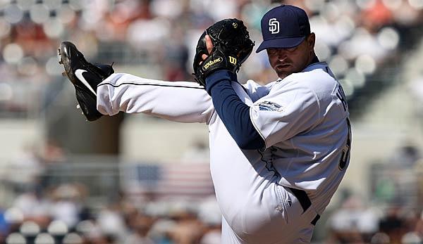 MLB: Trevor Hoffman: With hellishly good changeups to the legend