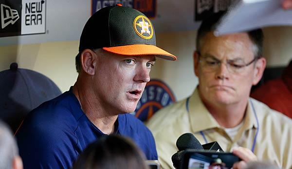 MLB: Astros Manager Hinch:"Twitter is not healthy"