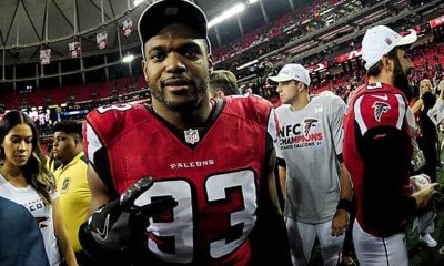 NFL: Seahawks get Dwight Freeney