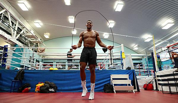 Boxing: Because of Tyson, Joshua got "on the jaws"
