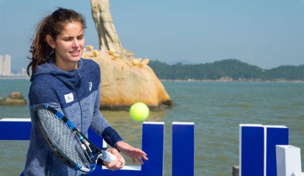 WTA Elite Trophy: Julia Görges vs. Kiki Mladenovic knocked down