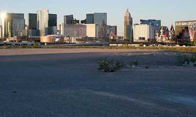 NFL: Raiders lay foundation stone for Las Vegas stadium