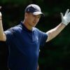 NFL: Peyton Manning beats hole-in-one in golf