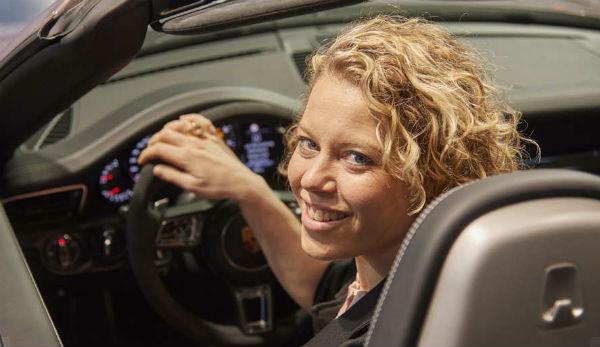 WTA: Laura Siegemund - Finally Porsche driver!