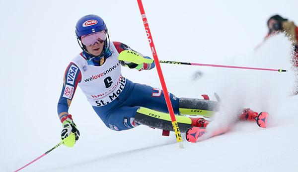 Alpine Skiing: Combi-Super-G of the ladies in St. Gallen.