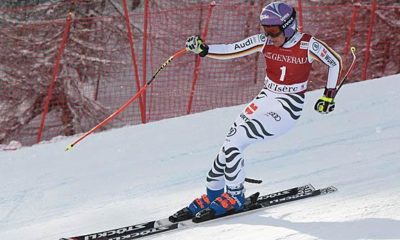 Ski Alpin: Rebensburg unharmed after crash in Super-G