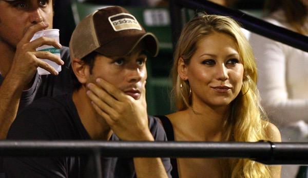 Tennis: Kournikova and Iglesia's parents of twins