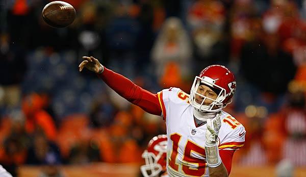 NFL: NFL Playoffs: Kansas City Chiefs meet Tennessee Titans in the Wild Card Round