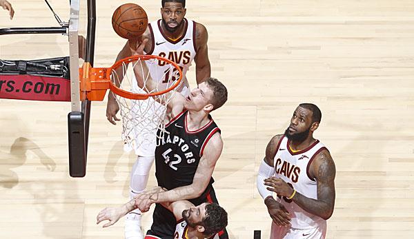 NBA: Raptors roll over cavs with strong oil