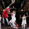 NBA: Anthony Davis wins OT in New York after big gap: Anthony Davis wins OT in New York