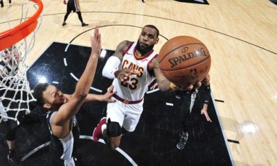 NBA: LeBron cracks the 30,000 - but his team lets him hang against the spurs