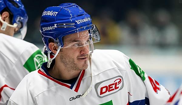 Ice hockey: Top scorer Kolarik extends at Adler Mannheim