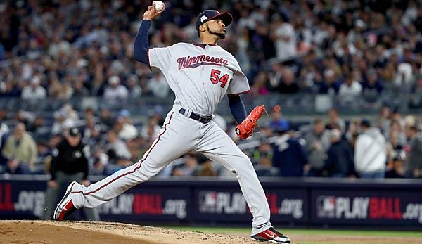 MLB: Pitcher Ervin Santana drops out for weeks after finger operation