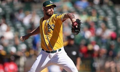 MLB: Axford signs Minor League contract with Toronto Blue Jays