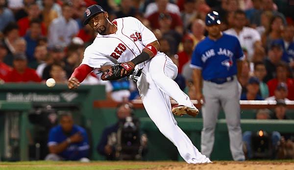 MLB: Media: Boston Red Sox brings back Eduardo Nunez