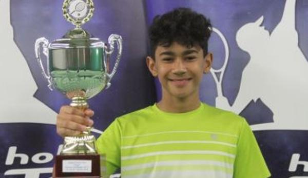 Noah Castillo celebrates his first HTT career title at the February-Challenger