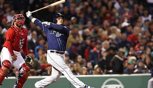 MLB: Twins sign First Baseman Logan Morrison for Twins