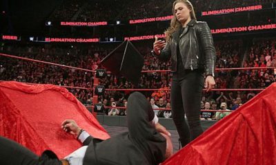 WWE: Elimination Chamber 2018: Rousey signs WWE contract!