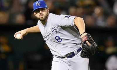 MLB: Moustakas returns to Royals with one-year contract