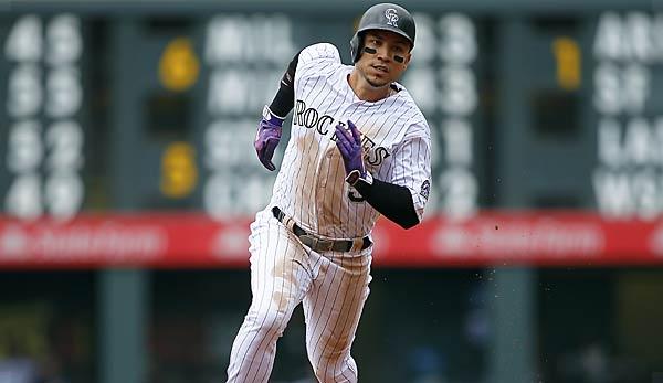 MLB: Gonzalez remains with the Rockies for another year