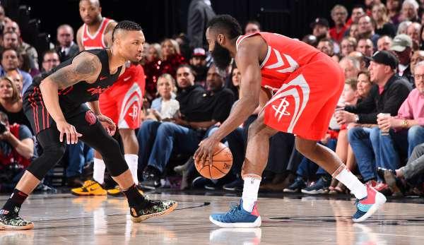 NBA: Rockets finish blazers series - Davis defies Nowitzki