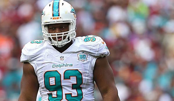 NFL: Suh cancels meeting with Raiders - decision soon?