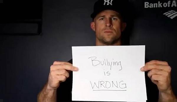 MLB: Yankees share anti-bullying video to comfort girls