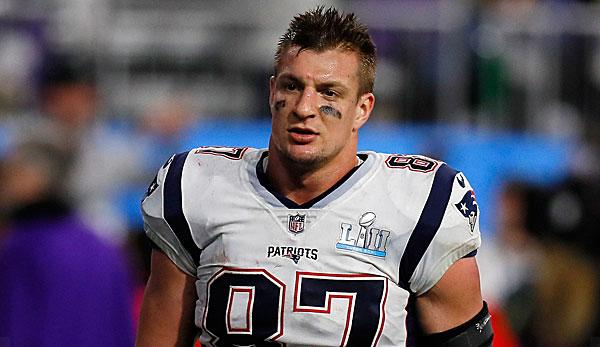 NFL: Rob Gronkowski misses training start at the New England Patriots