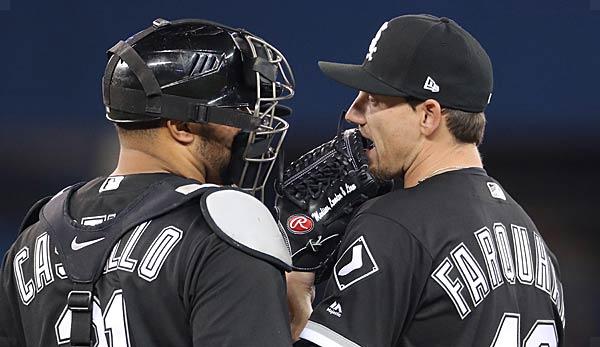 MLB: Moment of shock for the White Sox: Reliever Danny Farquhar loses consciousness