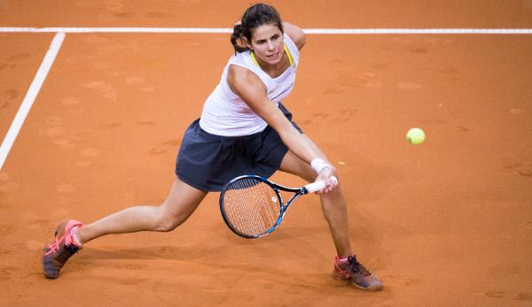 Fed Cup: Julia Görges loses opening singles in semi-final against Czech Republic