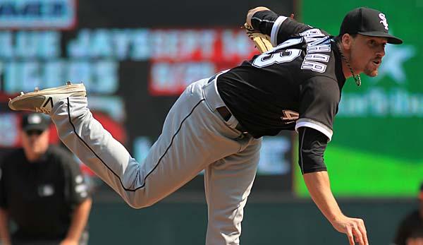 MLB: Danny Farquhar after brain hemorrhage in stable condition