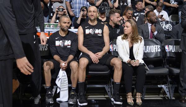 NBA: Media: Bucks meet Hammon for interview