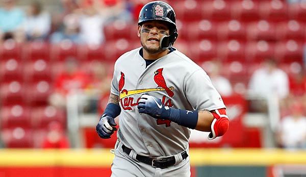 MLB: Cardinals put Yadier Molina on Disabled List after operation