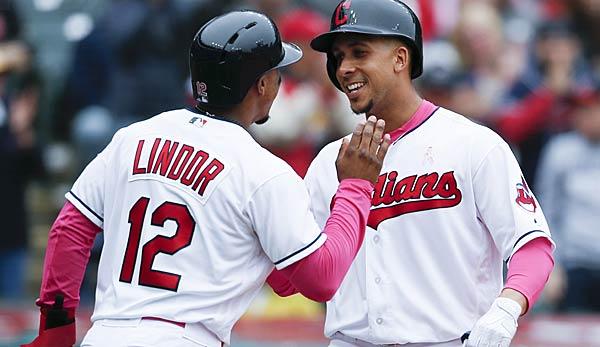 MLB: Indians: Francisco Lindor laughs with a fake helmet