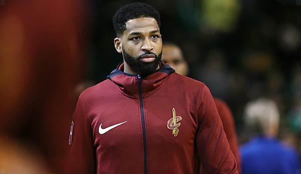 NBA: Cavs: Tyronn Lue considers to let Tristan Thompson start as center