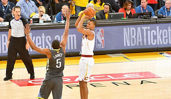 NBA: Cavaliers: Lue wants to give Hood a chance