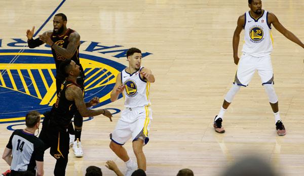 NBA: LeBron on Game 1: "Those damn cameras"