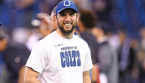 NFL: Andrew Luck throws for the first time again