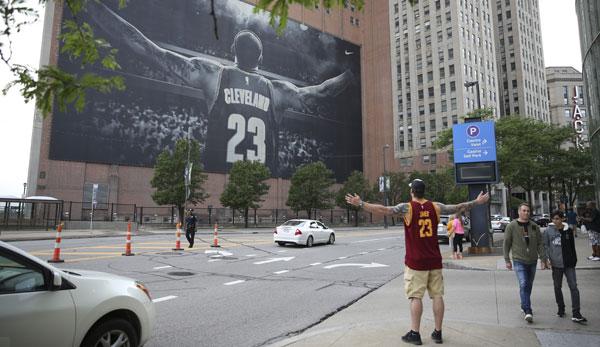 NBA: Cavaliers Questions: A Summer in the Royal Headlock