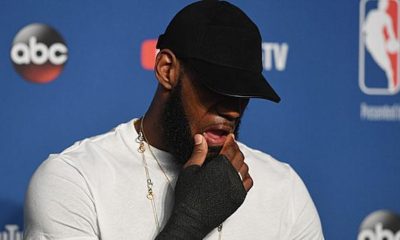 NBA: Media: LeBron does not withdraw option and becomes Free Agent