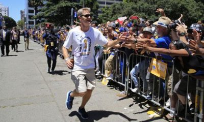 NBA: Media: Contract extension for Coach Kerr