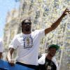 NBA: Durant signs two-year contract with the Warriors