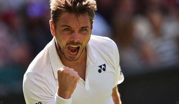 Wimbledon: Grigor Dimitrov defeats Stan Wawrinka