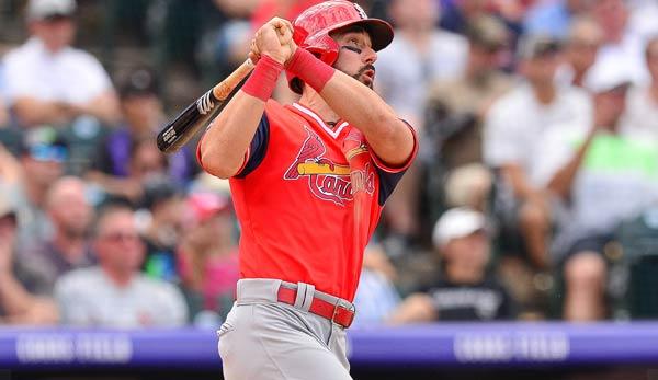 MLB: All-time record in Cardinal's edge victory