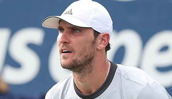 US Open: Mischa Zverev plays 2-0 set lead