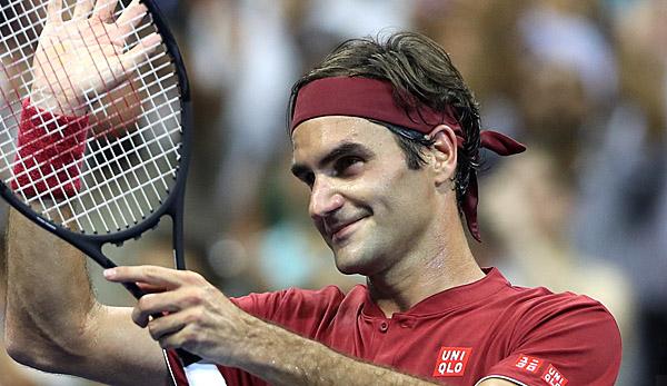 US Open: Federer starts confidently in New York