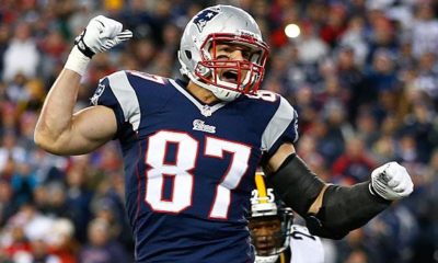 NFL: Patriots and Gronk restructure contract