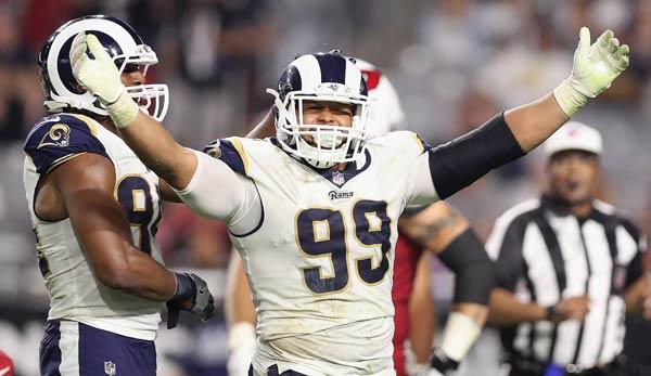 NFL: Rams provide star players with monster contract