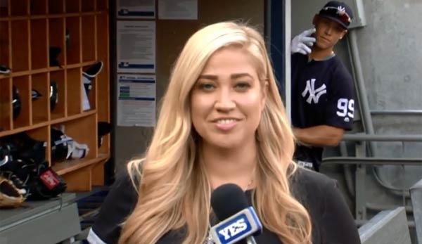 MLB: NY-Star delivers epic photobomb before game